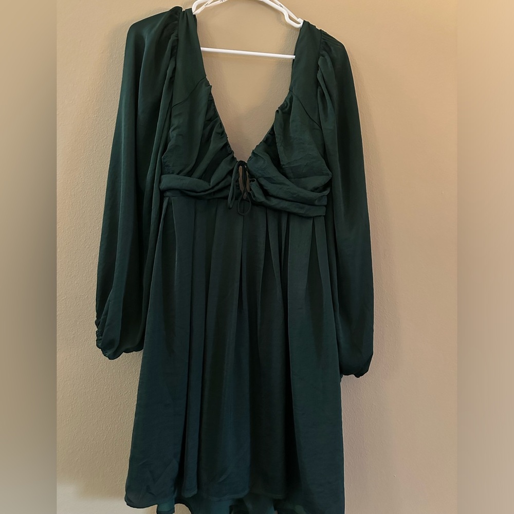 Lulus Green Dress